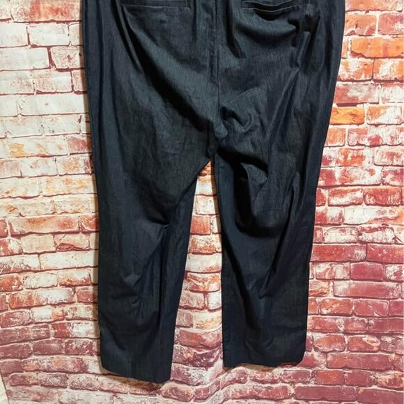 Ann Taylor Curvy size 12 dark wash Jeans.  Excellent condition - Picture 5 of 5
